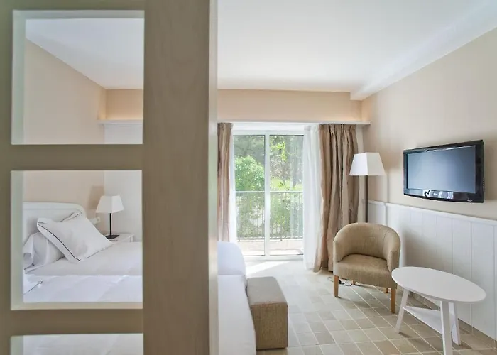 プラヤ ソル 4* カダケス