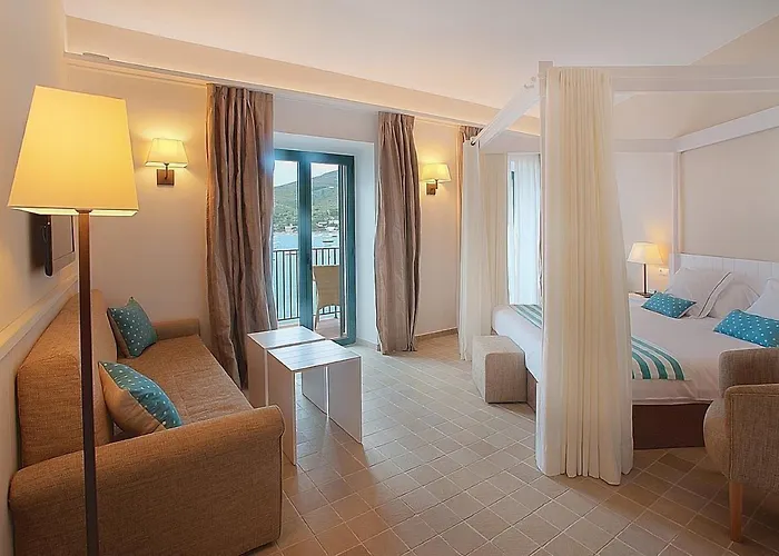 プラヤ ソル ホテル カダケス